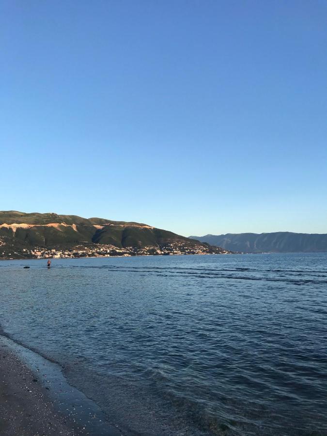 Kristeo Apartamento Vlorë Exterior foto