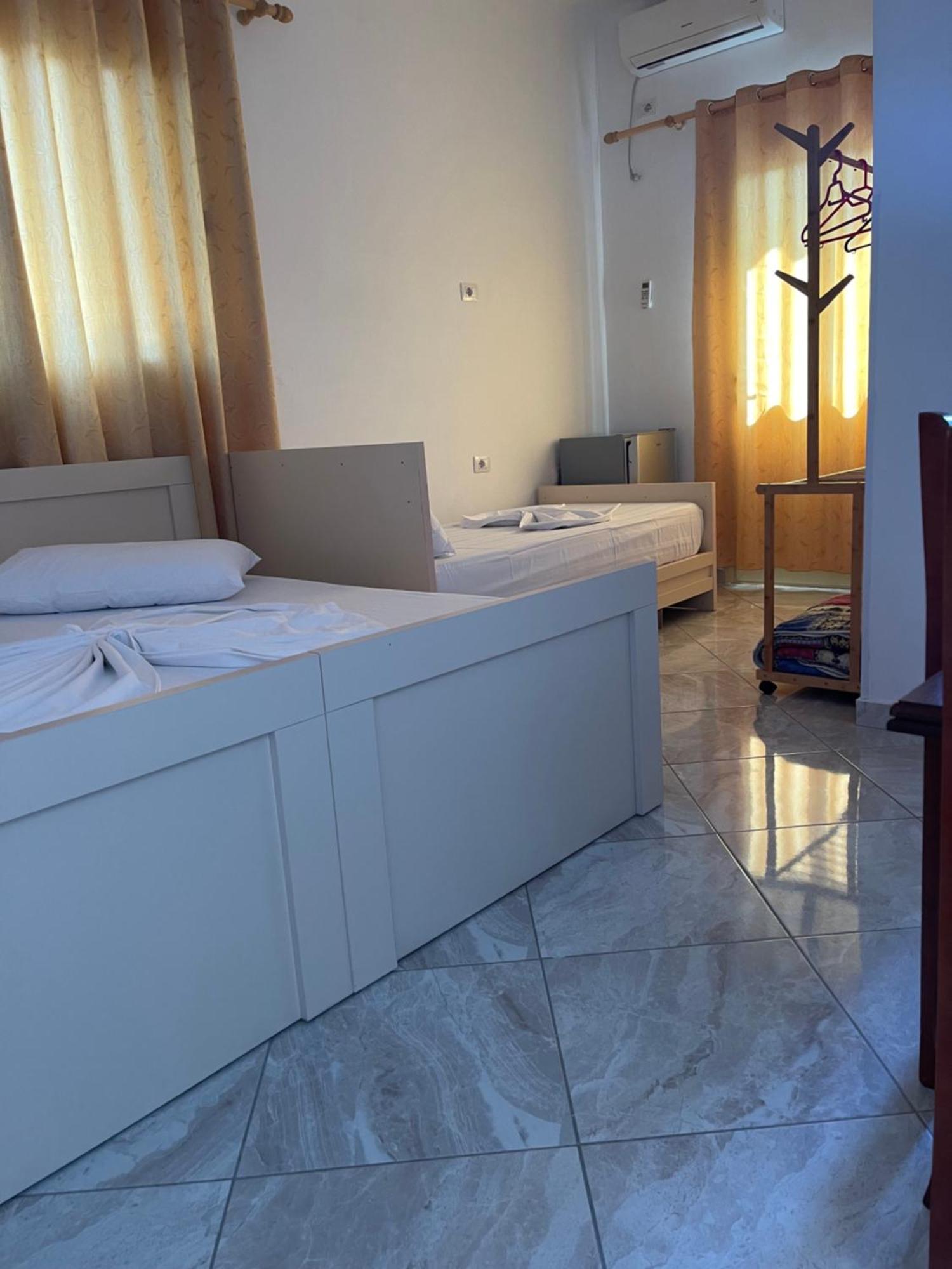 Kristeo Apartamento Vlorë Exterior foto